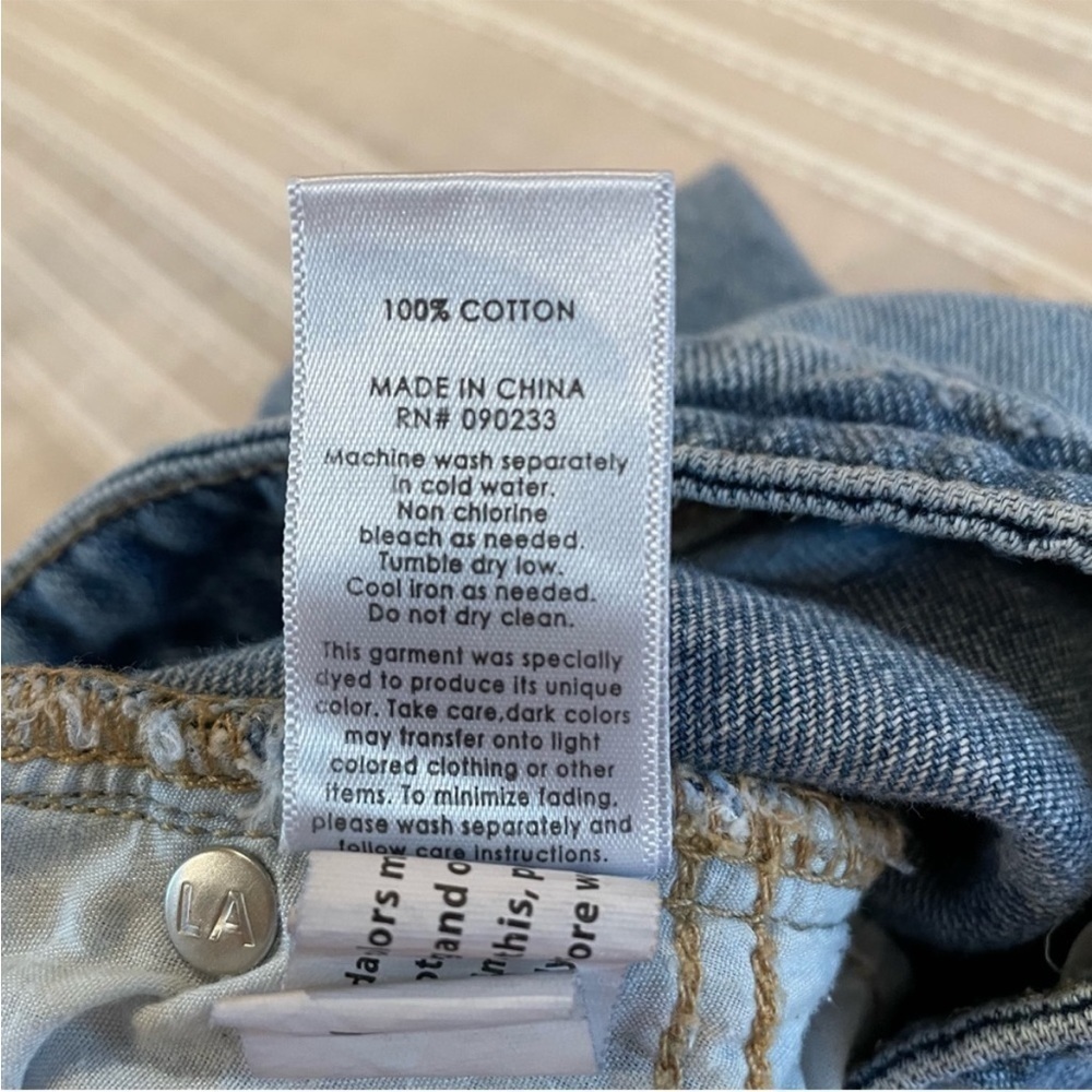 PacSun Light Blue Distressed High Rise Mom Jeans 26 - Picture 12 of 15